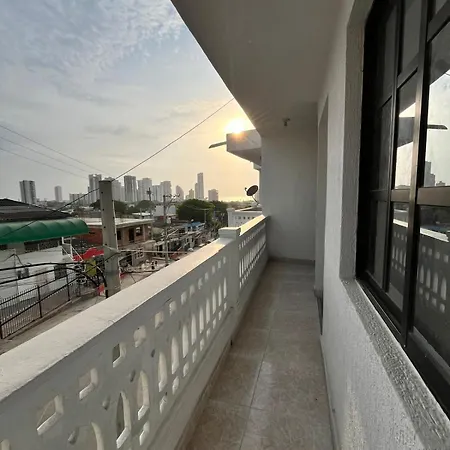 Hospedaje Las Palmas Apto 203